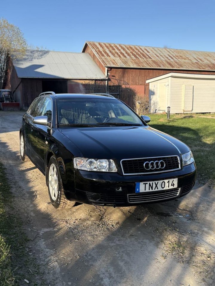 Audi A4 Avant Quattro 1.8T A-...