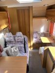 HYR vår fullt utrustade husbil – FRIA MIL
