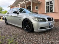 BMW E90 335i – Nybesiktad & i toppskick!