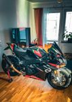 Aprilia RSV4 1100 factory 