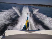 Bayliner 3250, utrustad för boende och långfärd