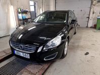 Volvo V60 D2 Powershift Momentum Euro 5 115 hk Bes o skattat