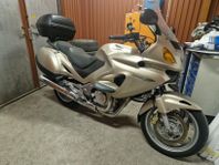 Honda Deauville 650