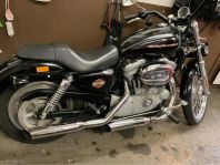 Harley-Davidson Sportster 883 C årsm. 2006. Säljare Leif