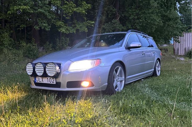 Volvo V70 Fas2 1,6 Diesel, Coils, Fälgar säljes i Örebro | Blocket