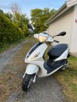 Piaggio Fly 50 4T 2016 – Mycket fint skick! Endast 700 mil