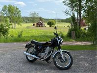 Yamaha SR 400 