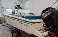 Boston Whaler Outrage 17