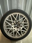225/45 ZR17