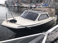 Crescent 495 hardtop med 50 hk Johnsson och 80-släp
