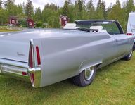 Cadillac De Ville cab