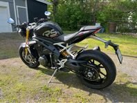 TRIUMPH SPEED TRIPLE 1200 RS -22