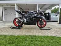 Suzuki GSXR 1000 k6