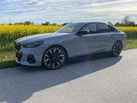 BMW i5 M60 xDrive Sedan 21" övertagande op leasing
