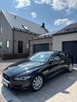 Jaguar XE E-Performance Euro 6 | Drag, värmare, nybes |