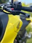 Honda Hornet CB750 med extra utrusning