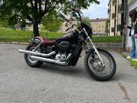 Custom Honda VT750DC Black Widow nybesiktigad 