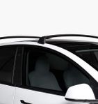 Takräcke Tesla Model Y Original och Thule Takbox 