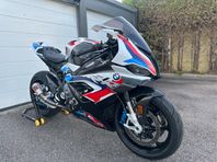 BMW M1000RR | carbon pack| Akrapovic helsystem | Ny servad |
