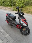 Trasig Aprilia sr50 med Yasuni R rör