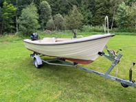 Uttern 4950 med 25Hk tohatsu