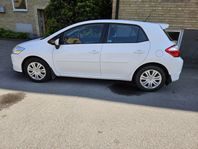 Toyota Auris 5-dörrar 1.6 Valvematic Plus Euro 5 facelift 