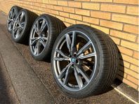 Original BMW X5M 22” Fälgar med Nästan Nya Hankook-däck 
