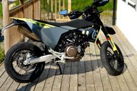 Husqvarna 701 Supermoto - 24