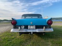 Ford Custom 300 Fordor Sedan 4.5 V8 Fordomatic