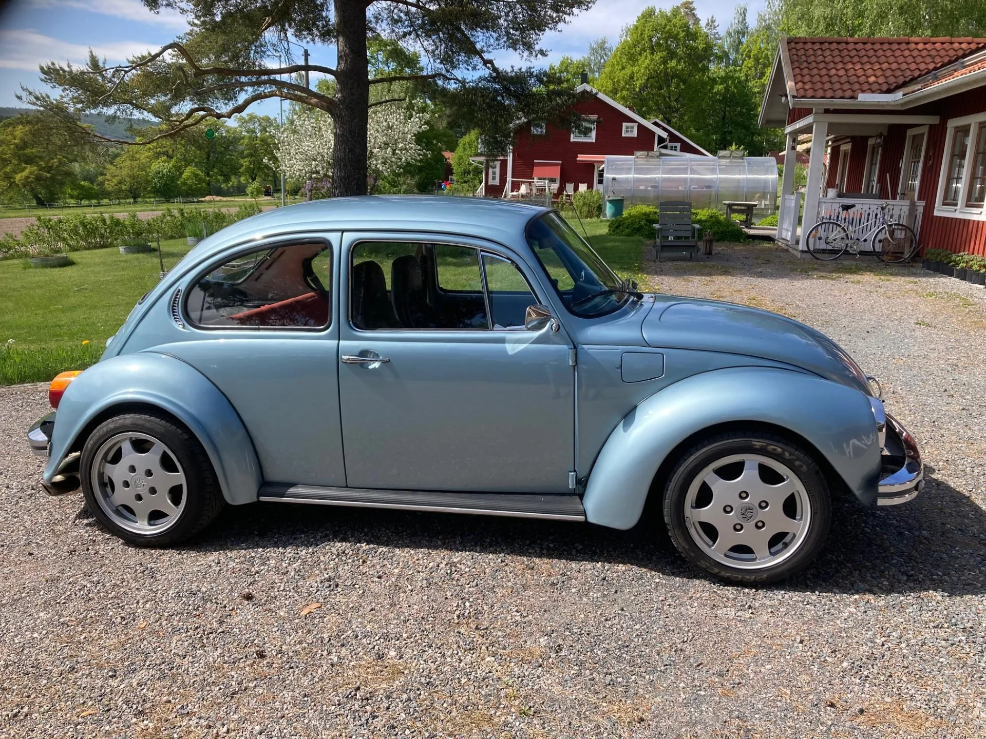 https://i.blocketcdn.se/pictures/mobility/1402052135/cf3ec6b580d14f0bb77f4104bded9b96.webp?type=3840x2880