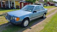 Mercedes-Benz 200 