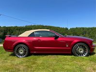 Ford Mustang GT Convertible 