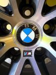 BMW M-original 18 tum LM-fälgar med Pirellidäck