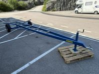 Tjörntrailern för motorbåt upp till 2 ton.