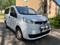 Minibuss 5 sittsig Nissan NV200