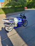 2002 GSXR 750