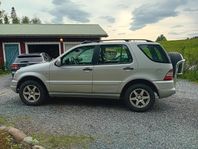 Mercedes-Benz ML 320