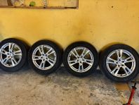 Volvo 18” orginal fälgar med  sommar däck 235/55R18