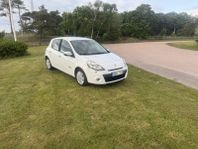 Renault Clio kamrem bytt stämpel finns 169125 mil 