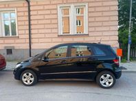 Mercedes-Benz B 180 NGT BlueEFFICIENCY Autotronic Euro 5