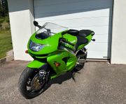 Kawasaki ZX9r