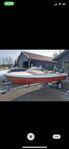 Båt med Yamaha Autolube 40 hk + trailer – elstart & el-tilt!