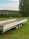 Stor släpvagn  Entreprenadsläpvagn HULCO Medax 3-axlar släp