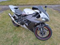 Yamaha R1