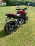 Honda cb 125r