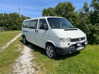 Volkswagen Caravelle 2.5 7-sitsig buss
