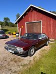 Jaguar XJ 40