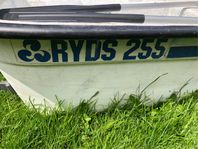 Renoverad jolle RYDS 255