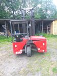 Moffett truck