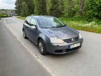 Volkswagen Golf 1.6 skattad och besiktad 